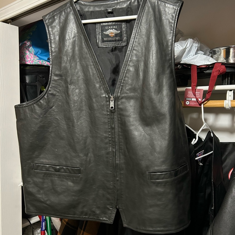 Milwaukee Leather Black Vest